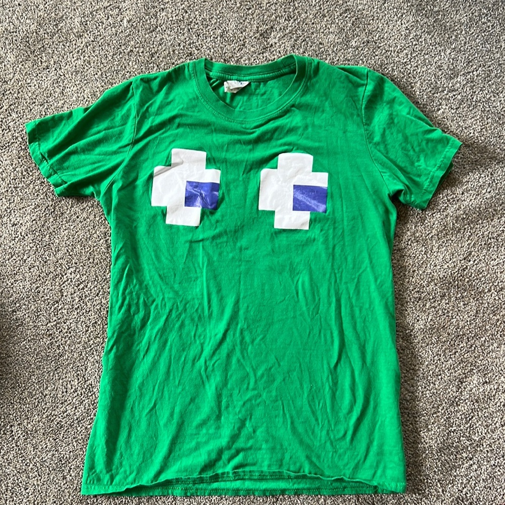 Pac-Man T Shirt Size Small